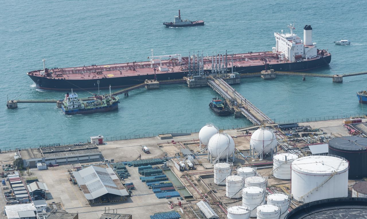 The Oil and Gas Industry using Stainless Steel products