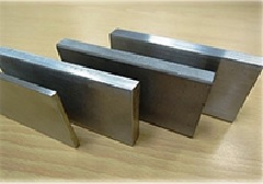 Stainless Steel and Aluminum Flats